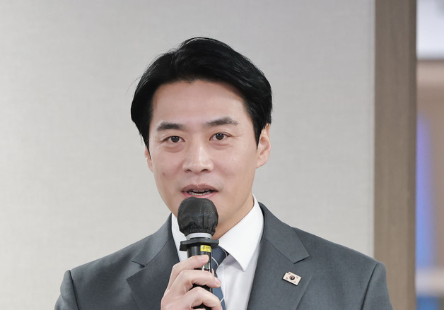 광역단체장 후보 면접, 발언하는 한준호 의원