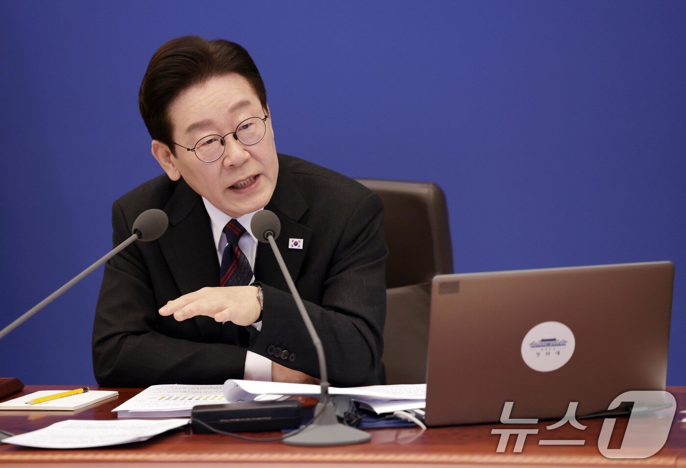 본문 이미지 - 이재명 대통령이 24일 청와대에서 열린 국무회의에서 발언을 하고 있다. 2026.2.24 ⓒ 뉴스1 허경 기자