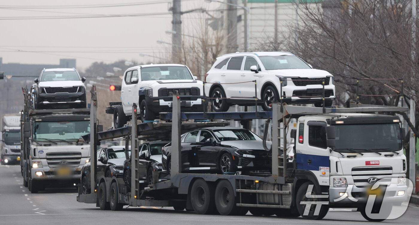 본문 이미지 -  사진은 24일 경기 평택시 포승읍 평택항의 모습. 2026.2.24 ⓒ 뉴스1 김영운 기자