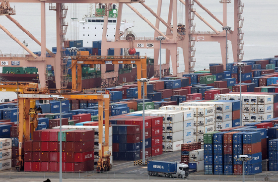 美 '10% 글로벌 관세' 발효