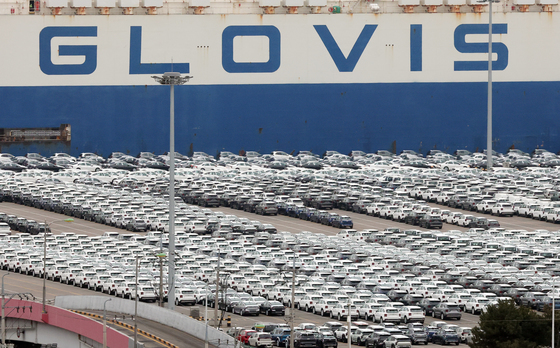 트럼프, 10% 글로벌관세 전격 발효