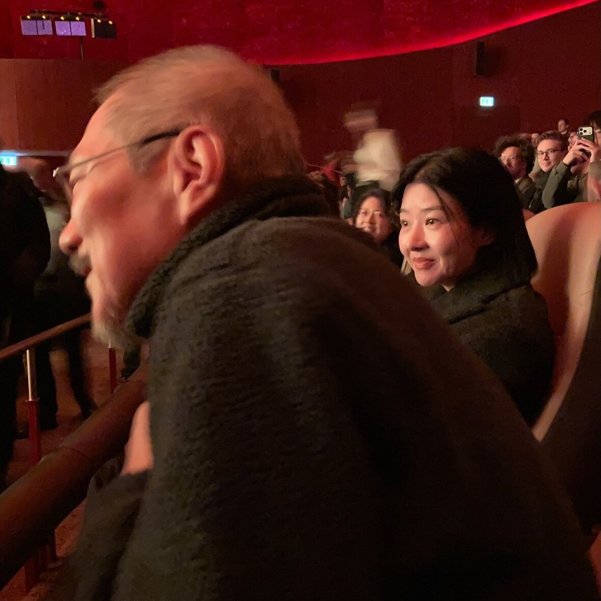 본문 이미지 - 홍상수 감독과 송선미(송선미 SNS)