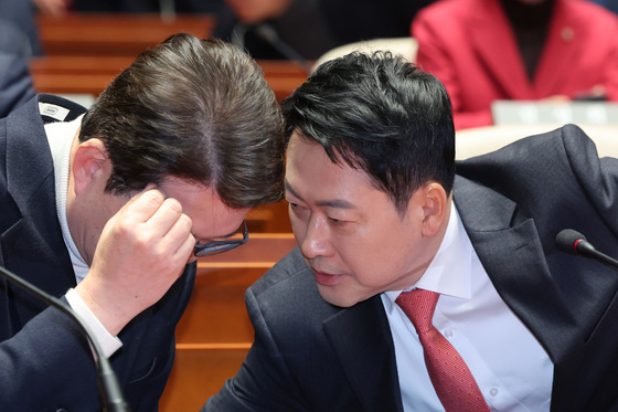 野 중진 14인 "이대로 지선 치르기 힘들어…장동혁에 면담 요청"