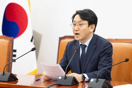 행정통합법 관련 발언하는 천준호 원내수석