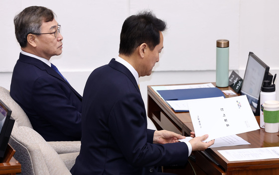 서울시의회 임시회 개회식 참석한 오세훈·정근식