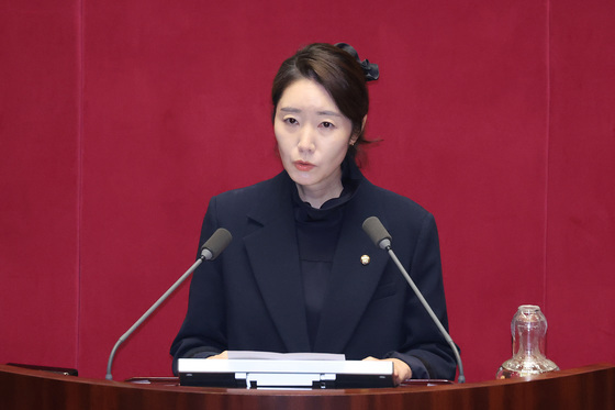 강선우 "1억, 정치생명 걸 가치 없어…불체포특권 뒤 숨지 않겠다"