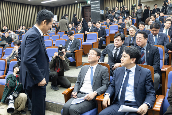 곽상언 "숙의" vs 김용민 "결단"…법왜곡죄 민주당 내 이견