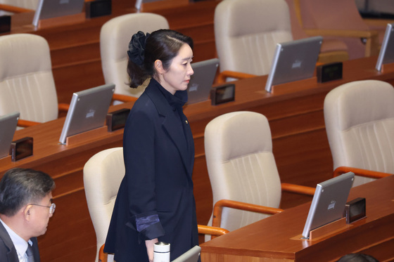 본회의장 모습 드러낸 강선우