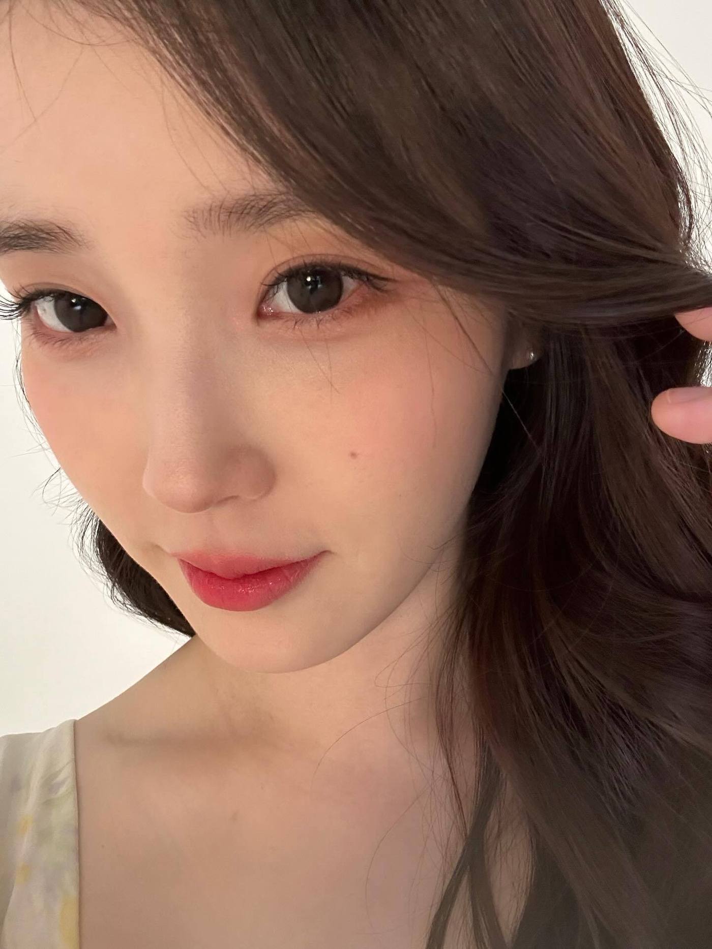 본문 이미지 - 아이유 SNS