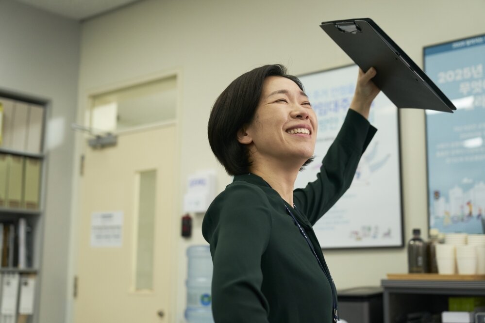 본문 이미지 - '매드 댄스 오피스' 스틸 컷