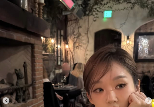 강민경, 은근 노출 속 섹시미 발산…매력적인 슬렌더 [N샷]