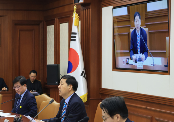 경제관계장관회의 주재하는 구윤철 부총리