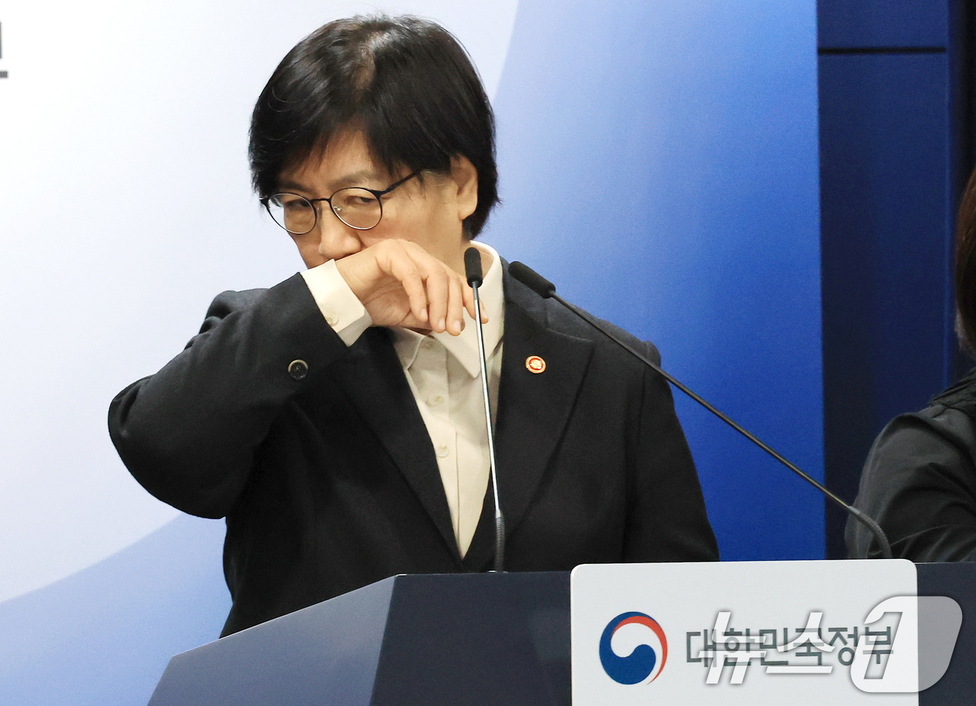 (서울=뉴스1) 임세영 기자 = 정은경 보건복지부 장관이 25일 서울 종로구 정부서울청사에서 응급환자 이송체계 혁신 시범사업 관련 브리핑을 하고 있다. 2026.2.25/뉴스1