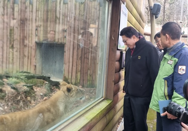박형준 부산시장 "6년 소송 끝 시 직영 '공립동물원'으로 새출발"