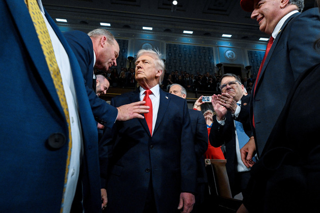 [포토] 하원 회의장 등장하는 트럼프