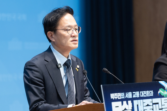 박주민 "10년 로드맵 무상 대중교통 추진"