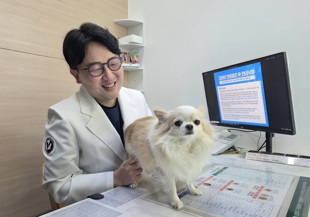 멀쩡히 걷는 반려견, 사실은 '물구나무 상태?'…검진 없인 몰랐다