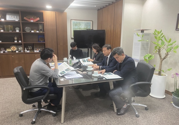 전춘성 진안군수, 이한주 대통령 특보 만나 현안 사업 지원 요청