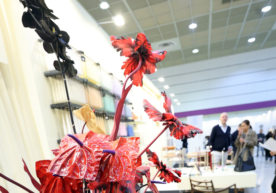 '집안 분위기를 화사하게'