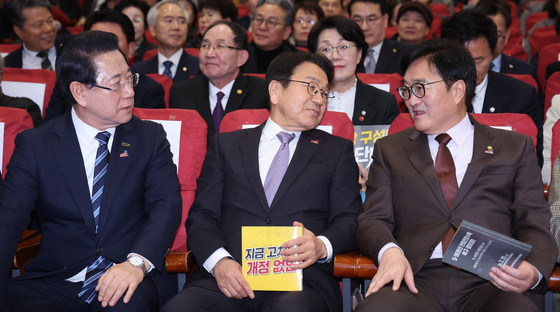 김영록·강기정과 대화하는 우원식 의장