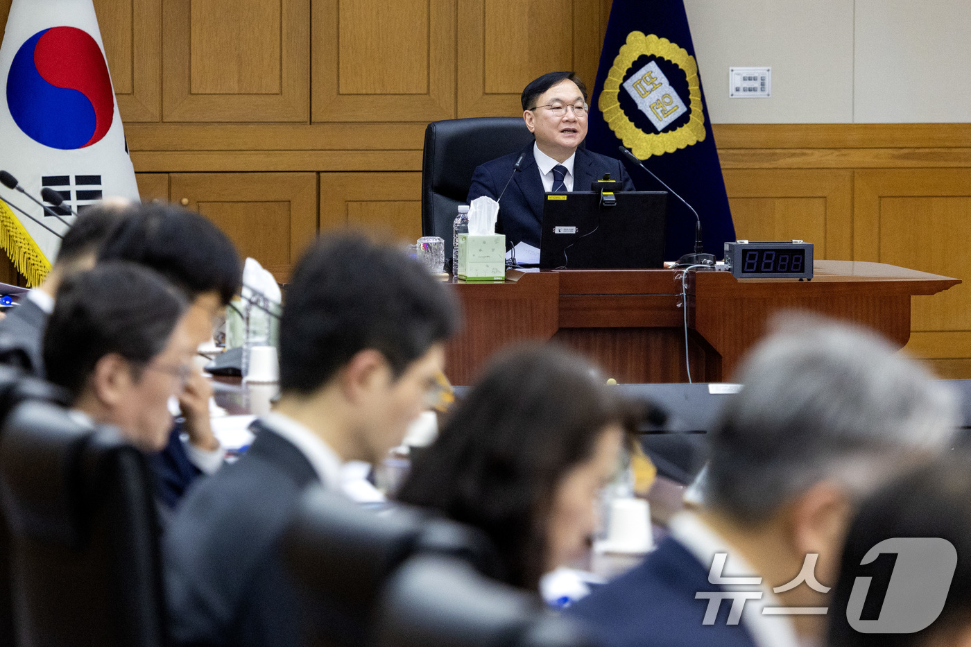 (서울=뉴스1) 김도우 기자 = 박영재 법원행정처장이 25일 오후 서울 서초구 대법원 청사에서 열린 전국법원장회의에서 모두발언을 하고 있다. (공동취재) 2026.2.25/뉴스1