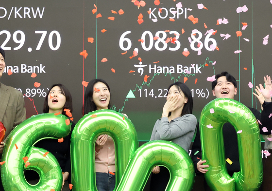'믿을수 없는 코스피'…종가 기준 6000선 돌파