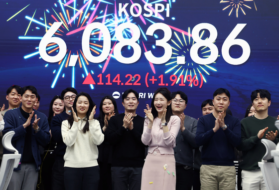 싱글벙글 코스피