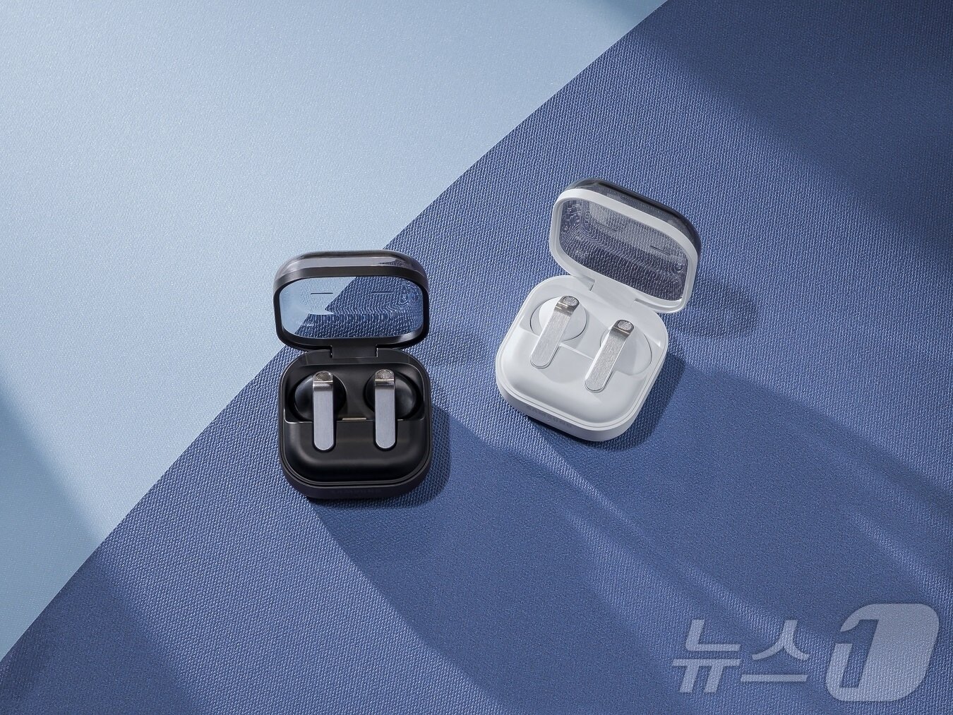 본문 이미지 - 갤럭시 버즈4. 2026.2.26 ⓒ 뉴스1