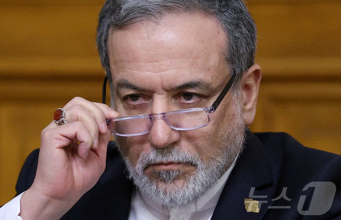 본문 이미지 - 아바스 아라그치 이란 외무부 장관. 2025.12.17 ⓒ 로이터=뉴스1