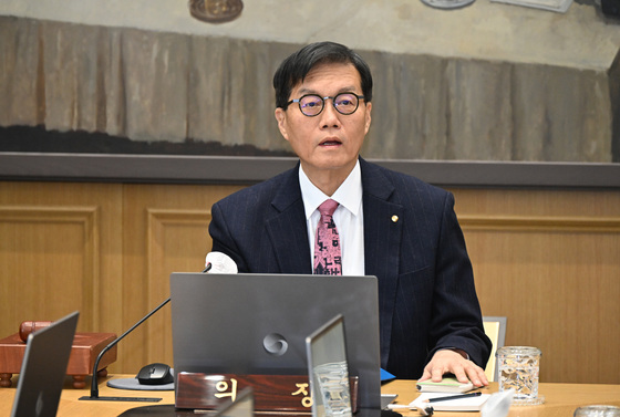 중동 전쟁에 진퇴양난…이창용 마지막 금통위, '7연속 동결' 유력