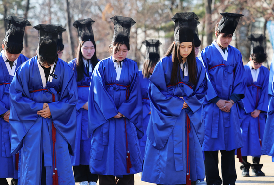 [뉴스1 PICK]푸른 꿈 품고 상아탑 '첫 발'…성균관대 입학 고유례