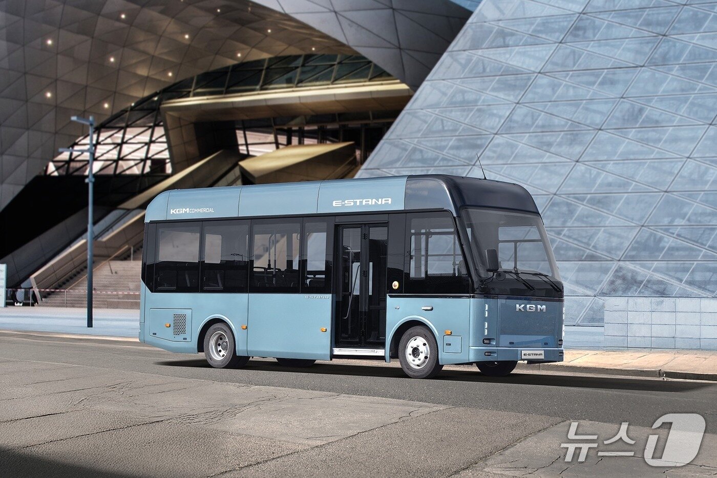 본문 이미지 - KGMC_이-스타나 