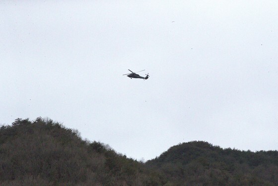 영주 전투기 추락 현장서 헬기 동원 기체 잔해 수색