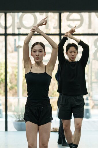 본문 이미지 - 서울시발레단 '재키' 리허설 사진(세종문화회관 제공)