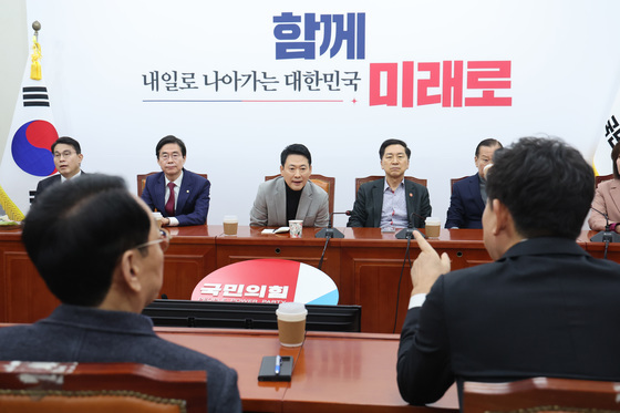 중진 의원들 만나는 장동혁