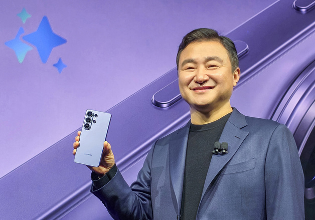 갤럭시 S26든 노태문 삼성전자 사장