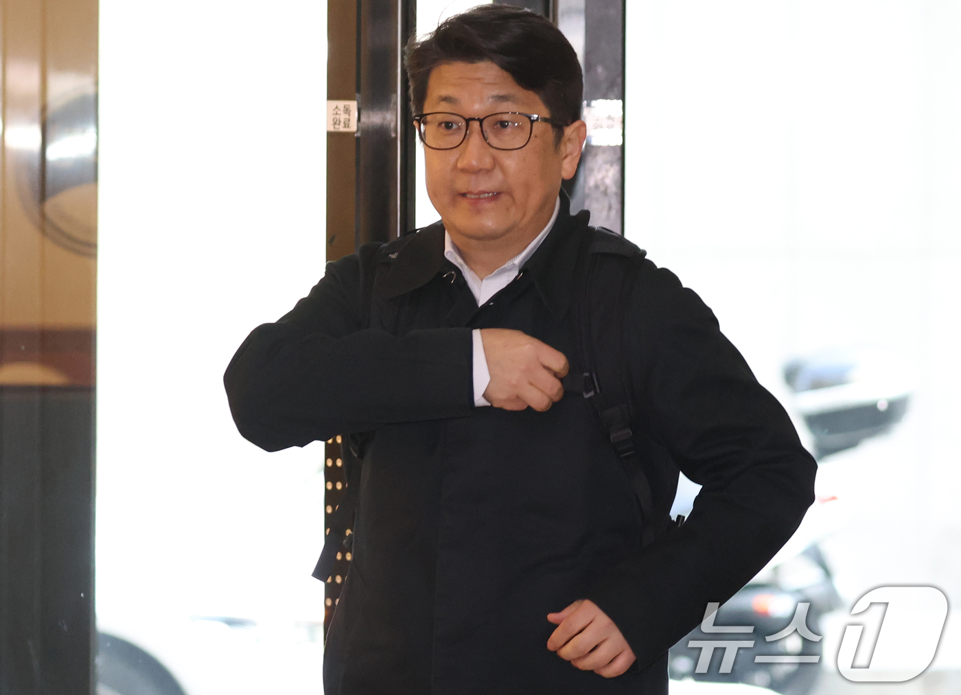 (서울=뉴스1) 김명섭 기자 = 문지석 광주지검 부장검사가 26일 오전 서울 서초구 안권섭 특별검사팀 사무실에서 '쿠팡 일용직 노동자 퇴직금 미지급 사건' 관련 참고인 조사를 받기 …