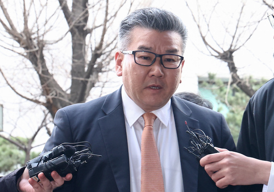 '서해피격 군사 기밀누설' 혐의 유병호 경찰 출석