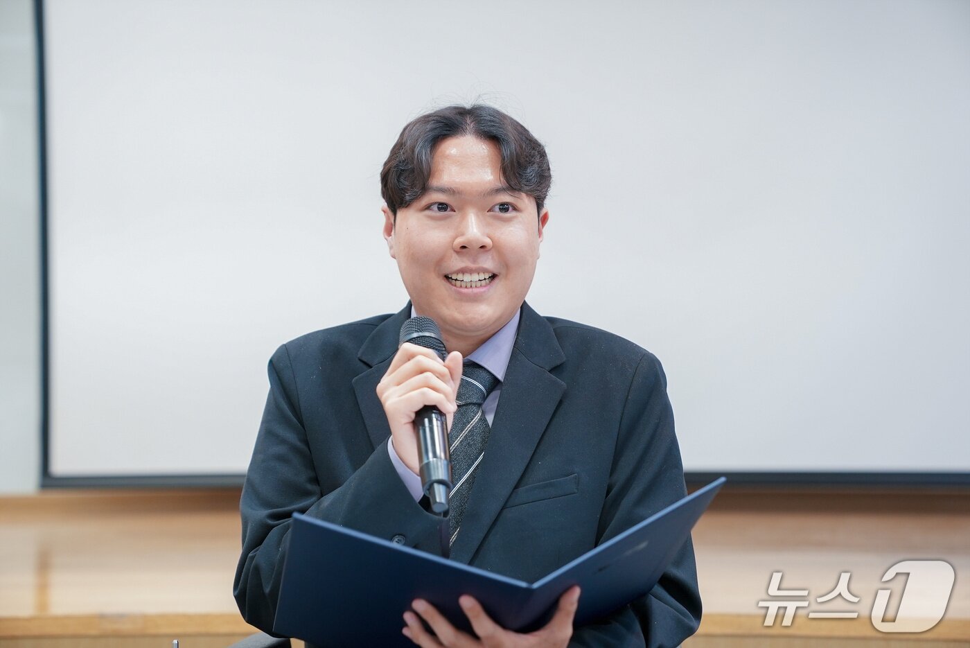 본문 이미지 - 졸업생 대표 이강효 씨.(강남세브란스병원 제공)