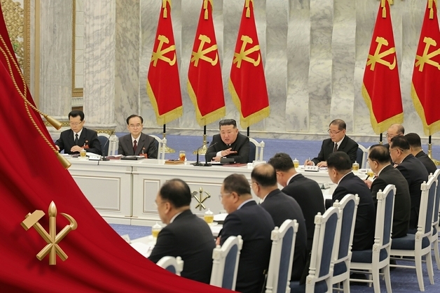 "北 외교에 '당 중앙 직접 관여' 언급 이례적…'정상외교' 활성화"