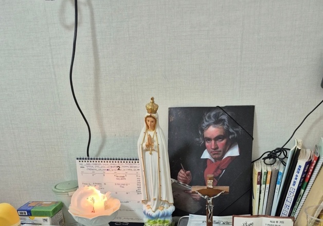 '생후 3개월 아기에게 떡국' SNS 게시한 30대 친모