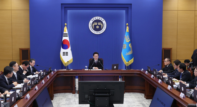 李대통령, 北 적대 발언에도 "평화가 목표…남북 신뢰, 한 술에 안 돼"