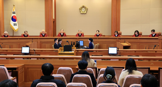 출입국 심사 생체정보 기업에 이전 헌법소원…헌재 "각하"