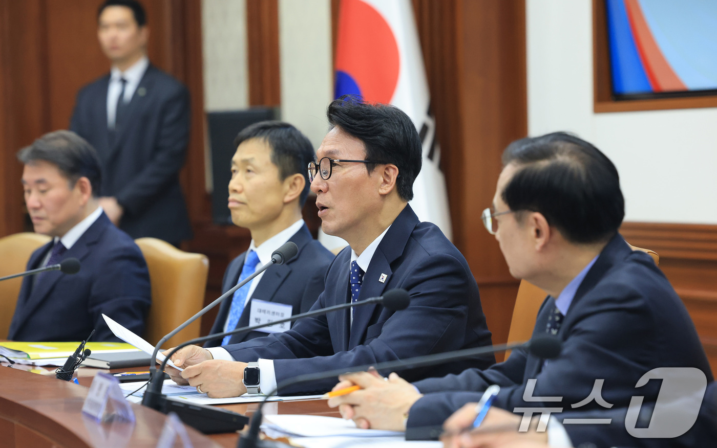 (서울=뉴스1) 임세영 기자 = 김민석 국무총리가 26일 서울 종로구 정부서울청사에서 열린 민-관 대테러 업무혁신 TF 2차 회의에서 모두발언을 하고 있다. 2026.2.26/뉴스 …