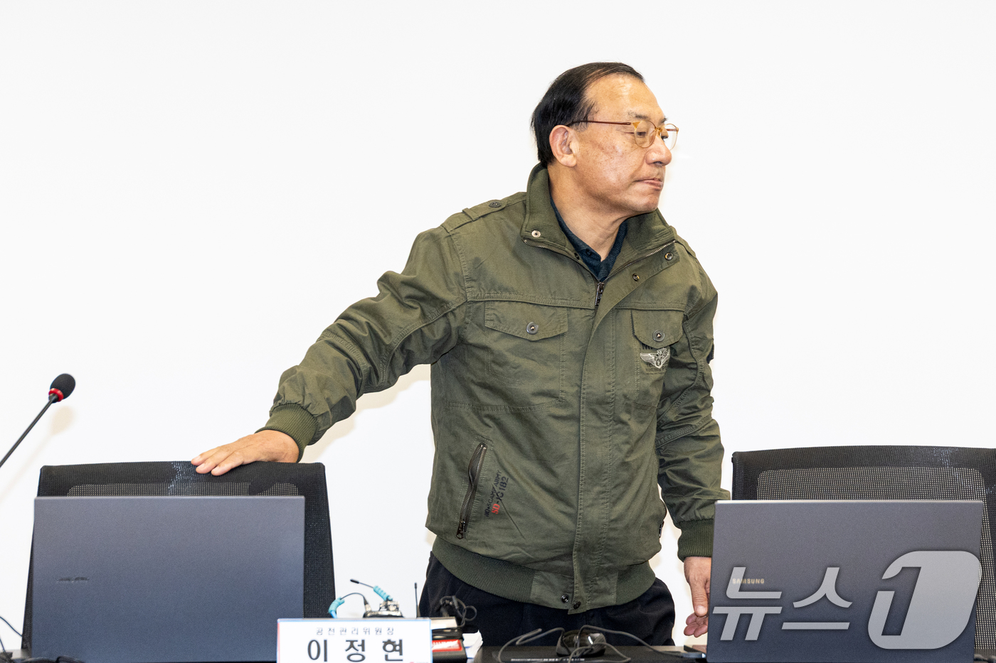 (서울=뉴스1) 이승배 기자 = 이정현 국민의힘 공천관리위원장이 26일 서울 여의도 중앙당사에서 제9회 전국동시지방선거 중앙당 공천관리위원회 3차 회의에 참석하고 있다. 2026. …