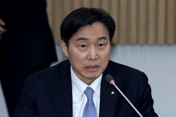 발언하는 이병래 손해보험협회장