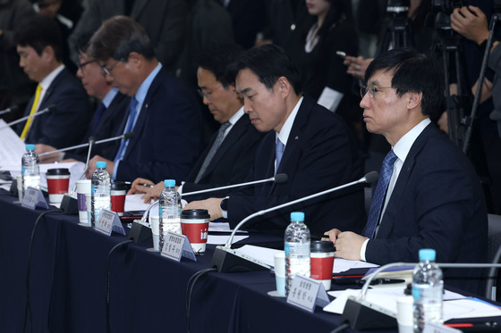 금감원장 발언듣는 보험사CEO들