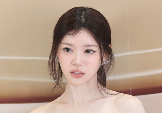 아일릿 모카, 컴백 앞두고 건강 이상…활동 잠정 중단