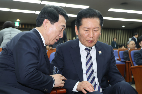 대화하는 정청래·박수현