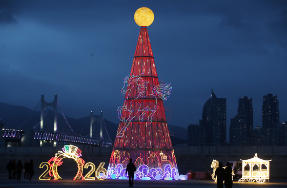 환하게 불 밝힌 친환경 LED 달집